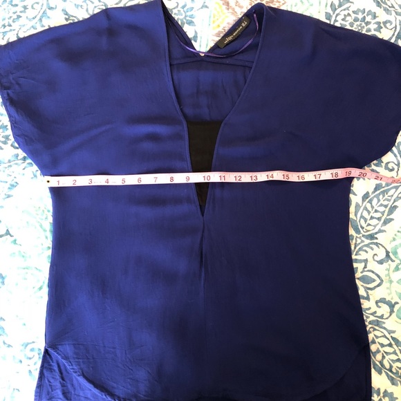 Zara women purple/blue top w/ peep hole in front S - Picture 5 of 8